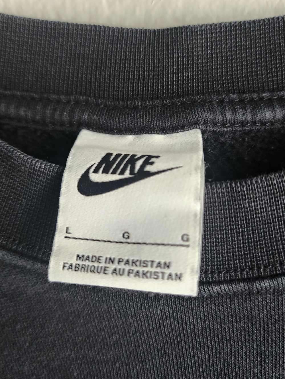 NIKE CENTER SWOOSH WOMENS OVERSIZED CREWNECK SZ LARGE - Picture 3 of 5